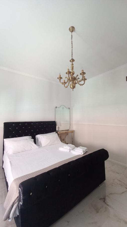Bed and Breakfast Palazzo Novecento Centro Storico à Lecco Extérieur photo